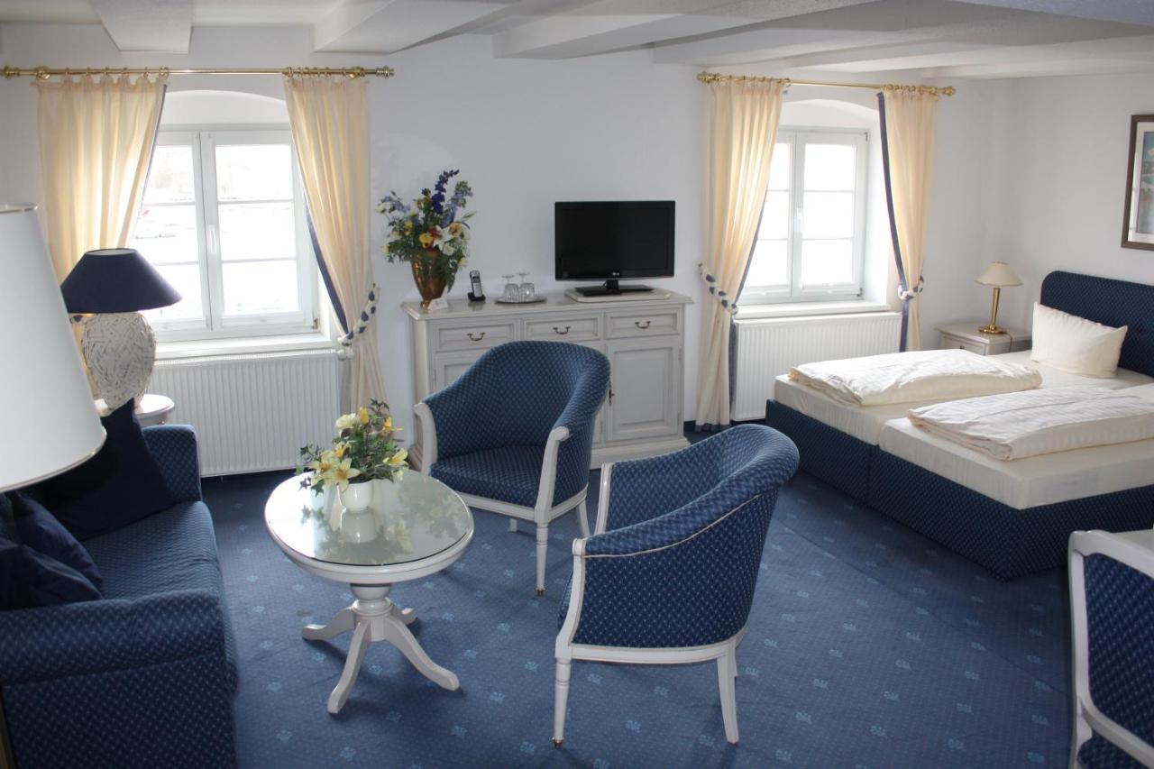 Hotel Am Yachthafen Waren  Værelse billede